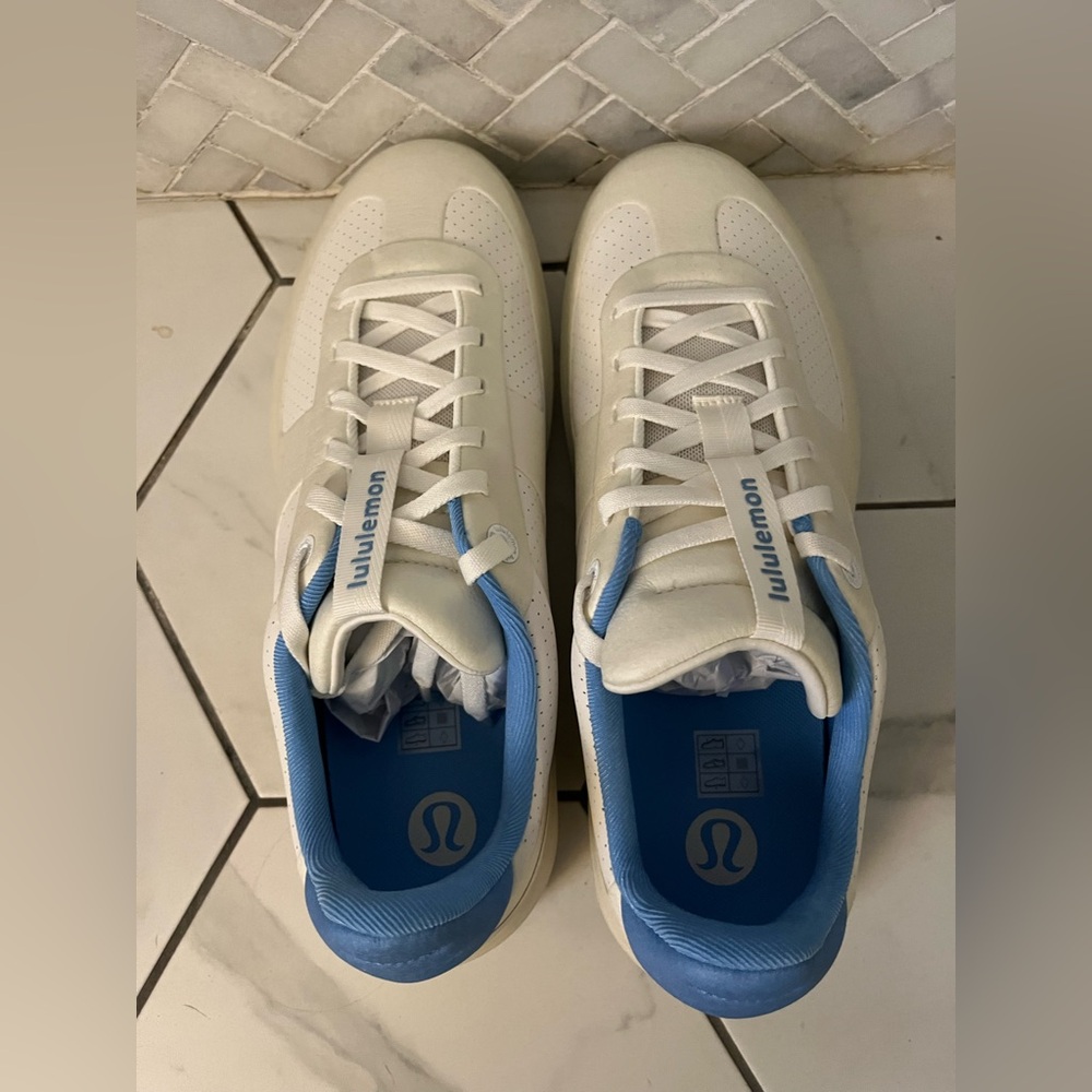 lululemon athletica Men's White Sneakers with Light Blue Lining - Picture 5 of 7